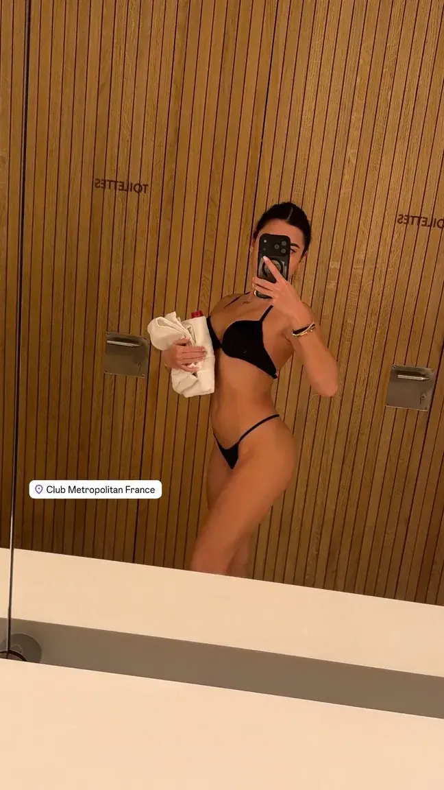 petite douche 🫶(mon abo est gratuit, aucun code nécessaire 💋