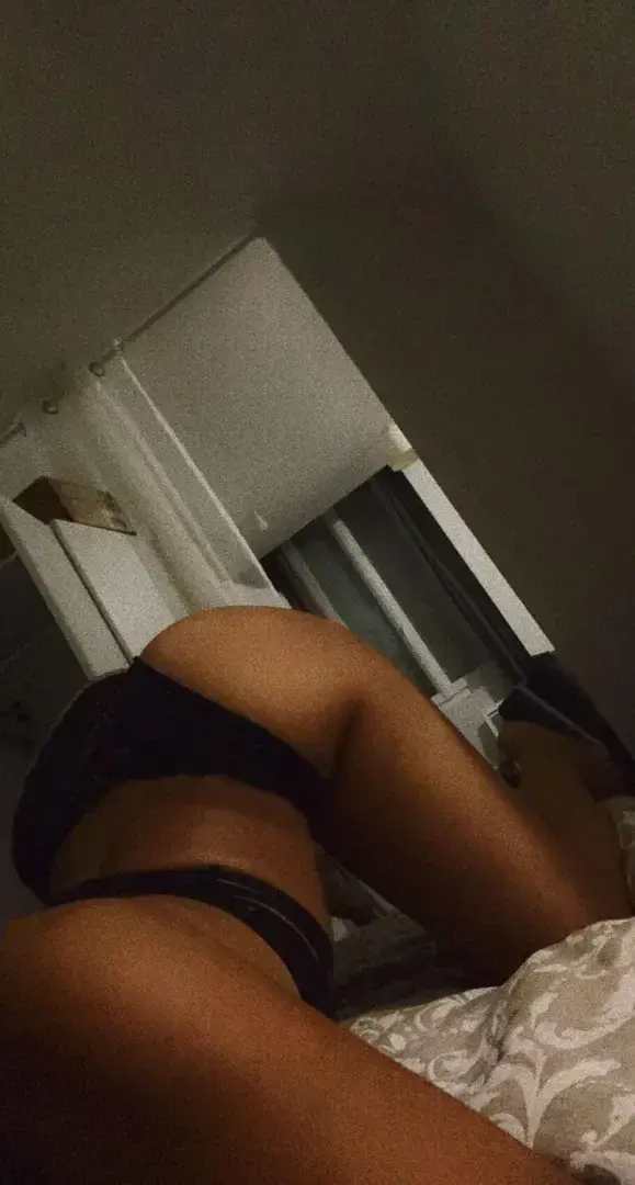Leak & nude 2 — Alinerisi