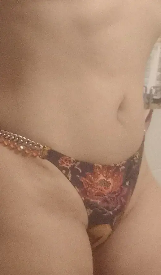 Leak & nude 2 — aline3