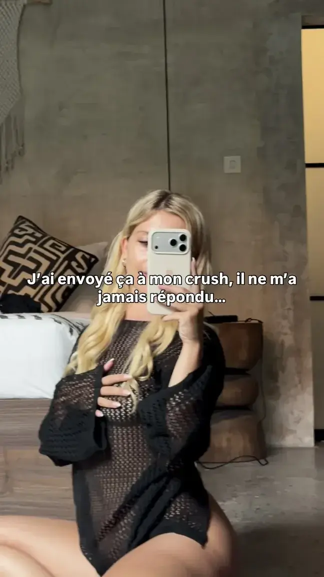 Leak & nude MYM — Abi- : « L'abonnement est gratuit tant que tu vois ce post mais dépeche toi, ça ne va pas durer 🫣 » (MYM)