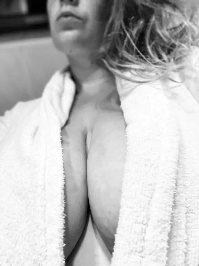 Leak & nude 1 — Mademoisellehirondelle