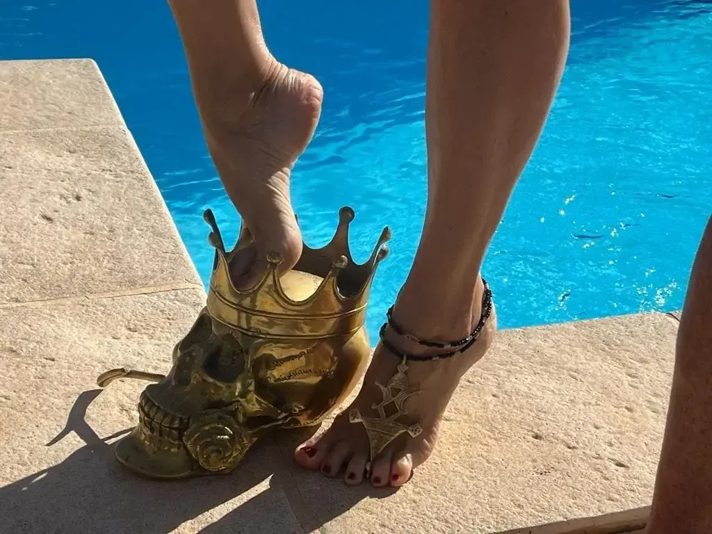 Leak & nude 1 — Feet4dreams