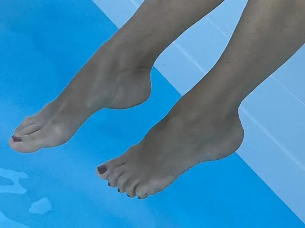 Leak & nude 2 — Feet4dreams