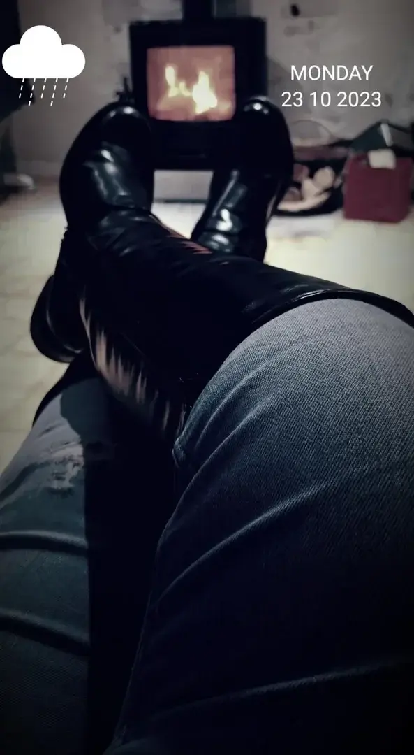 Leak & nude 5 — Myhappyfeet16