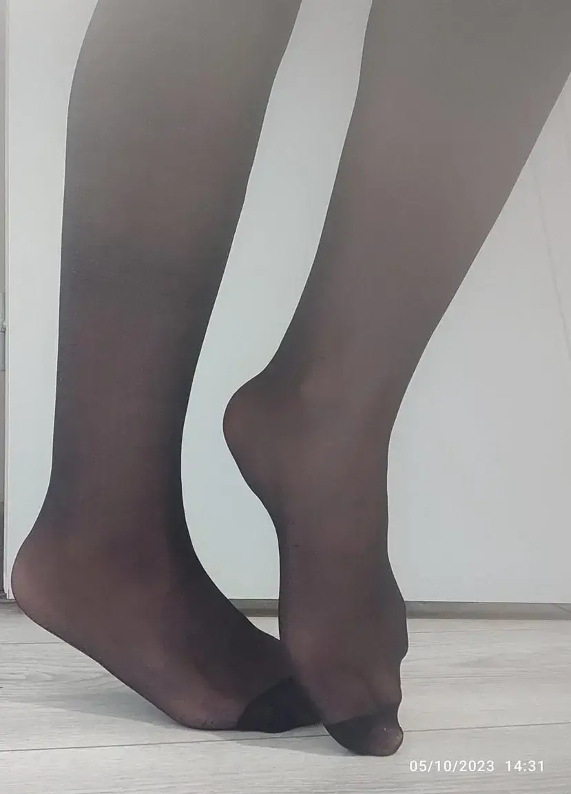 Leak & nude 3 — Desmontsgirls