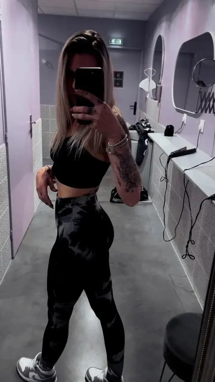 Blondie_inked777 - Photo exclusive MYM | French Modèles