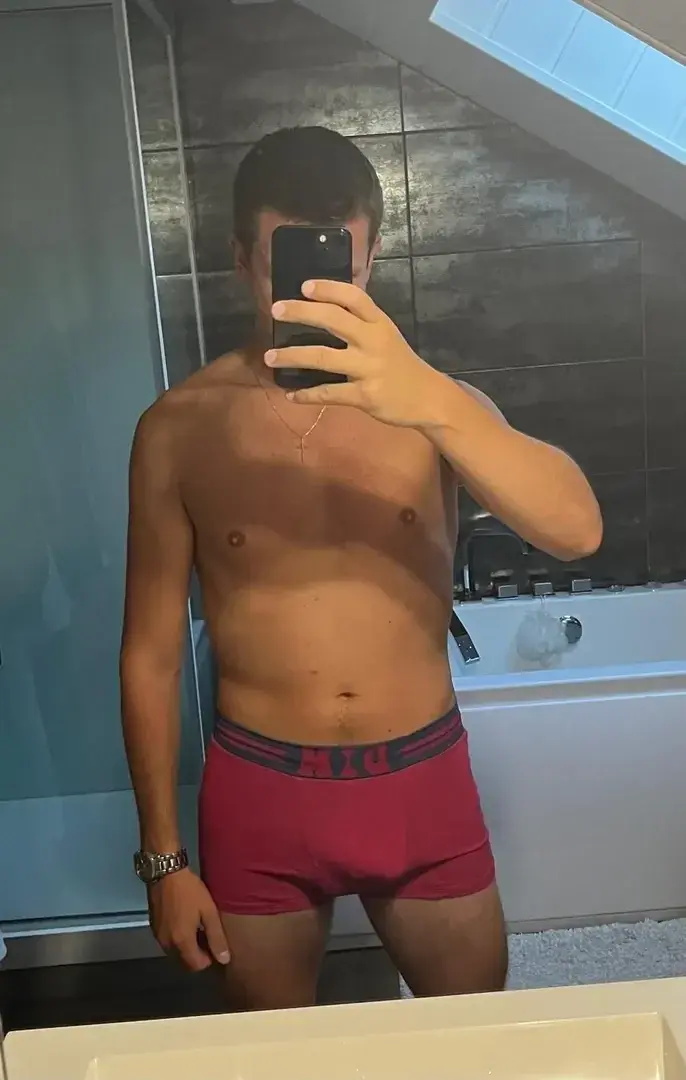 Leak & nude 2 — Journal_du_hard