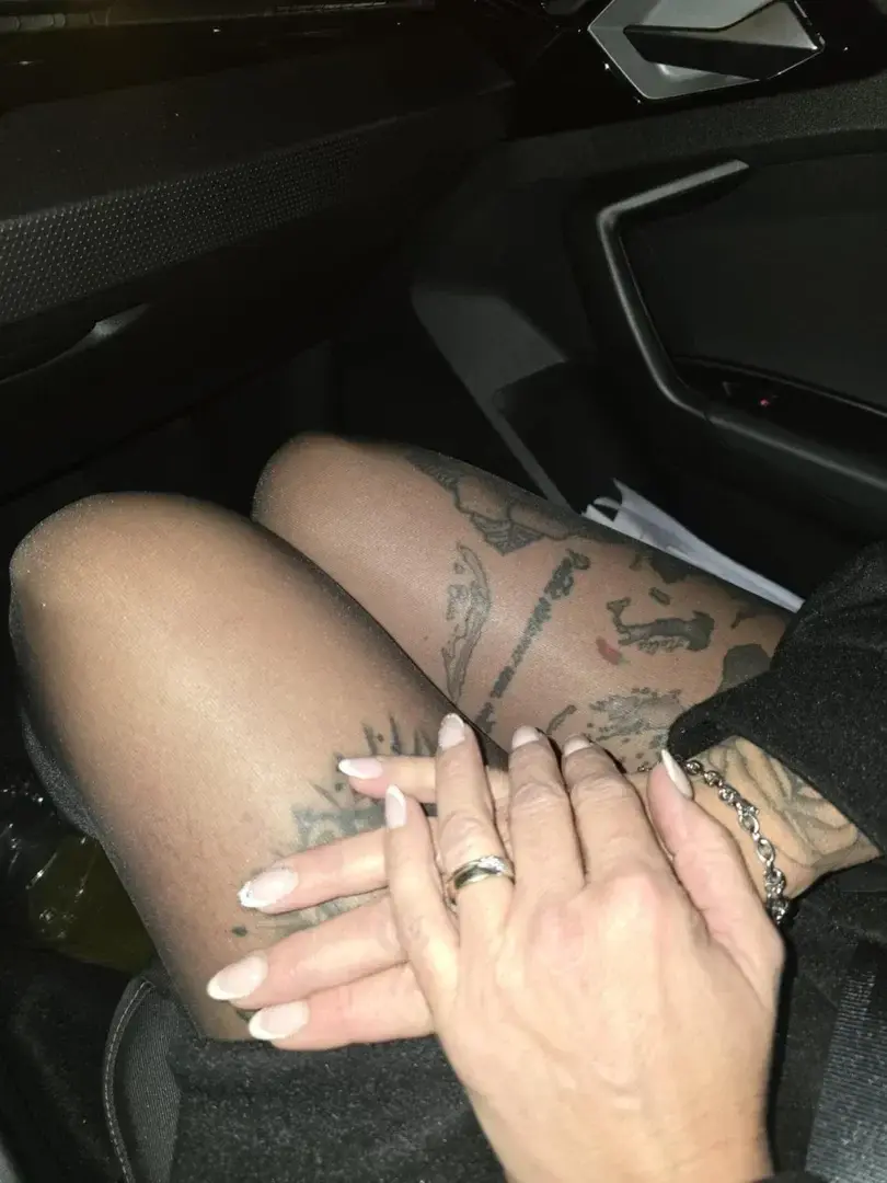 Leak & nude MYM — amarena : « 😘 bonne soiree les loulous » (MYM)
