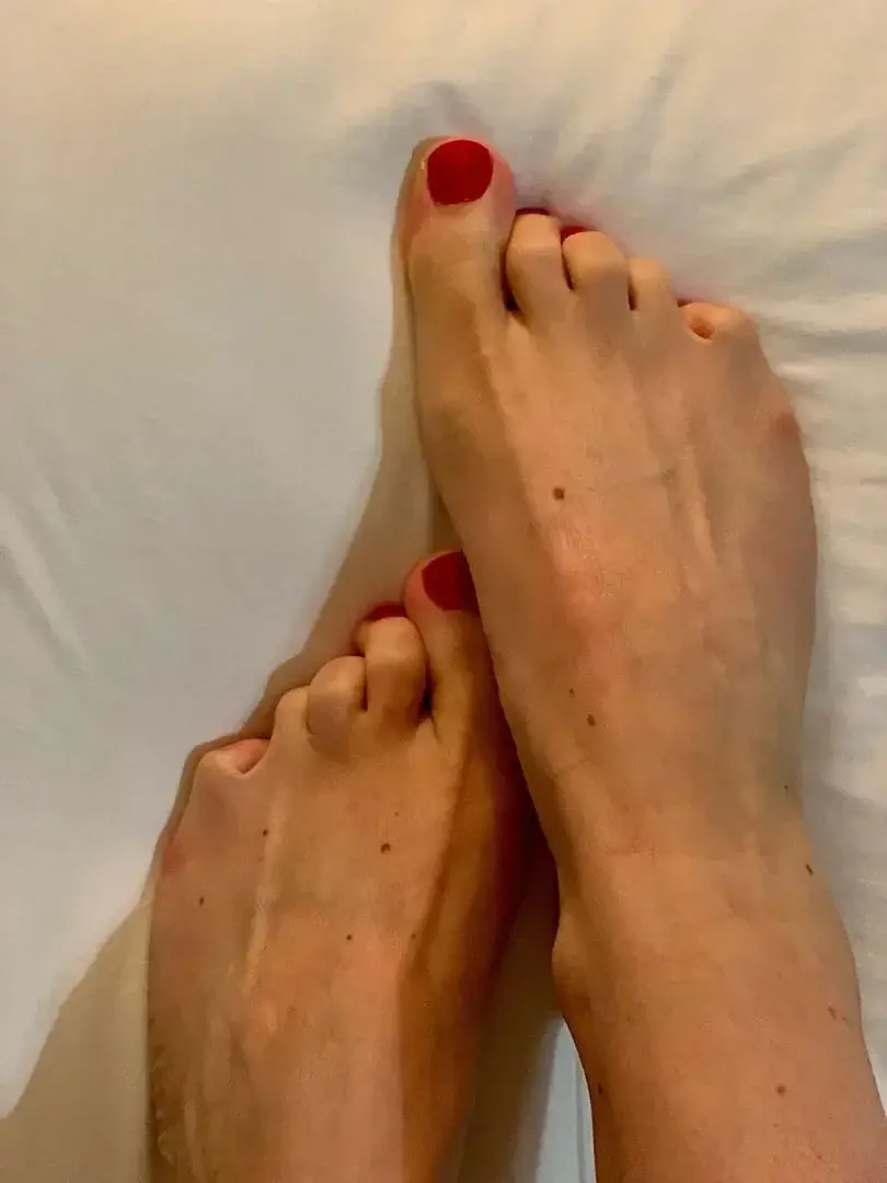 Leak & nude 2 — Unpiedsurterre
