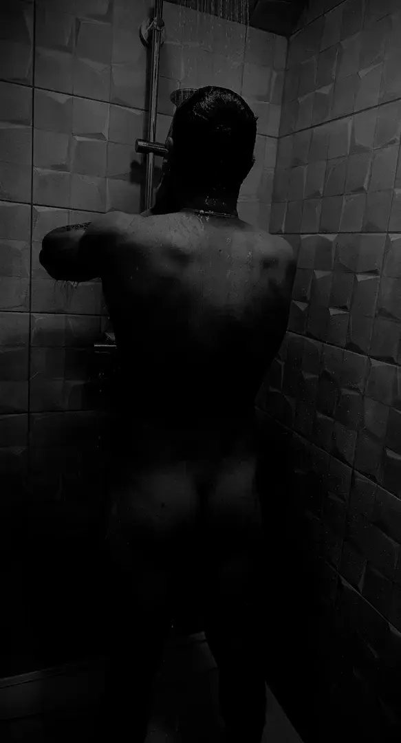 Leak & nude 2 — Monsieur_123