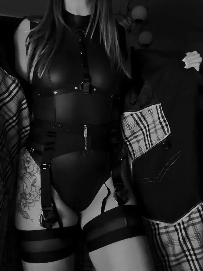 Leak & nude MYM — Sandxsnow : « Welcome back 😏 » (MYM)