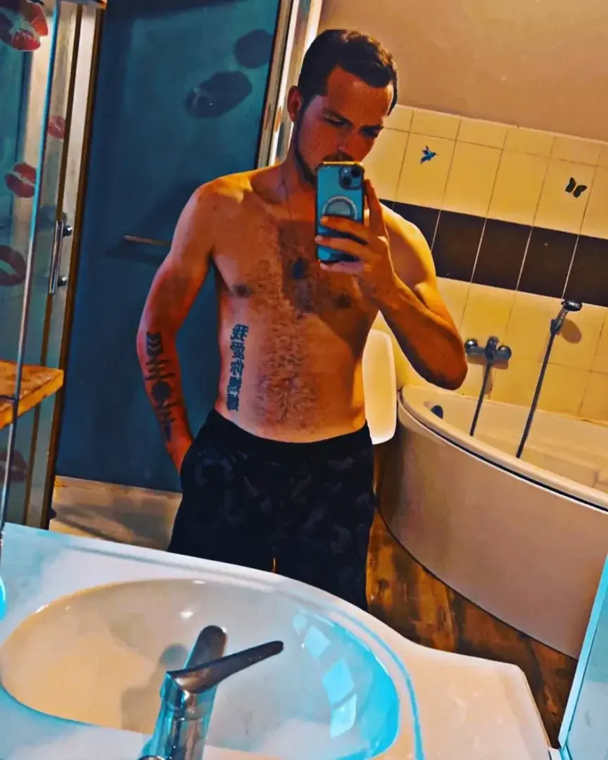 Leak & nude 3 — Alex5586