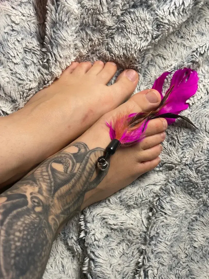 Leak & nude 2 — Poulpied