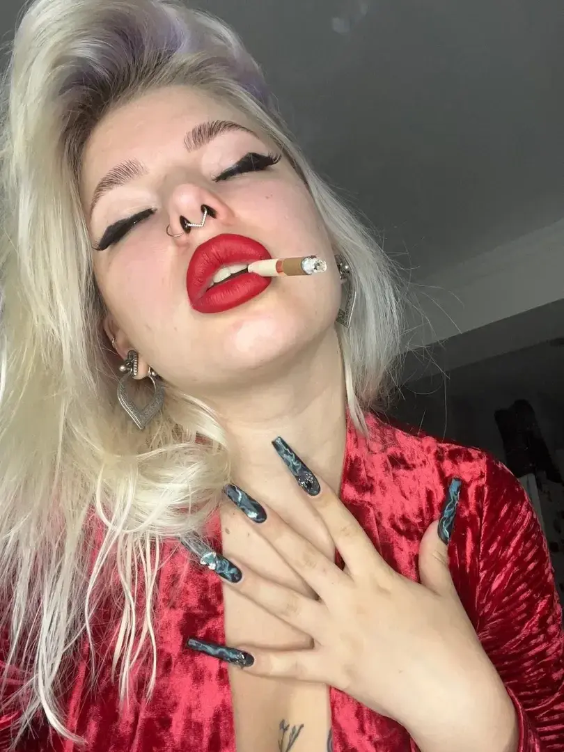 Leak public de Ritawarner — « comment tu vas ? » (nude) sur MYM