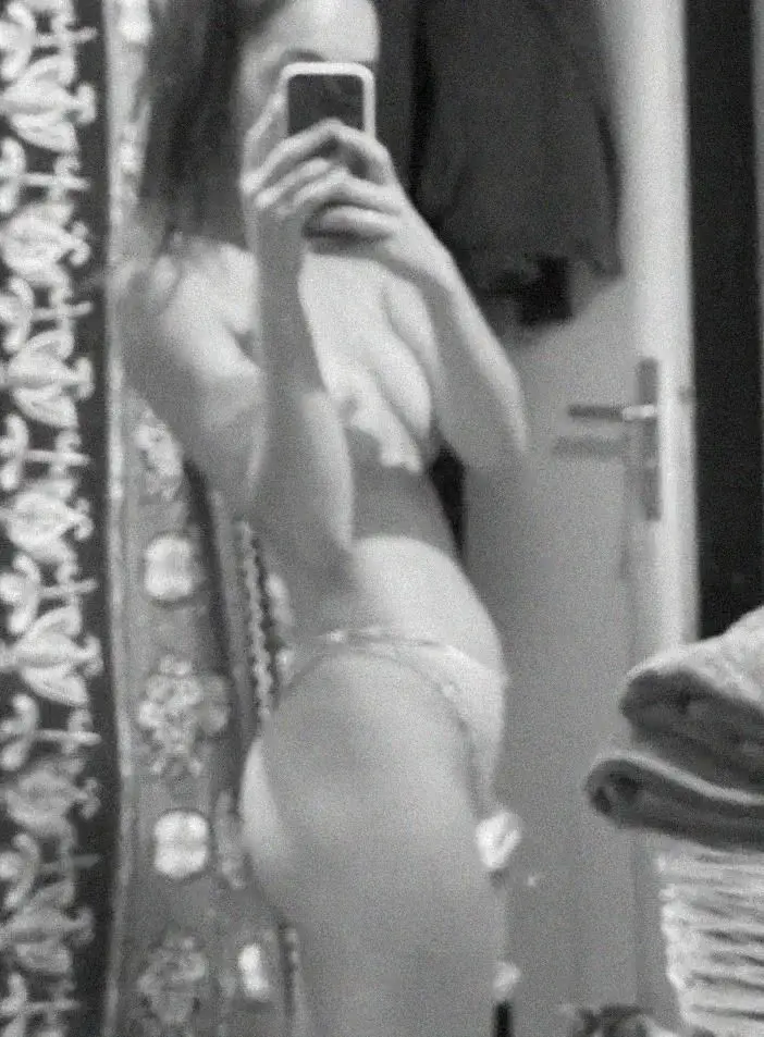 Leak & nude 3 — Lolifrenchy