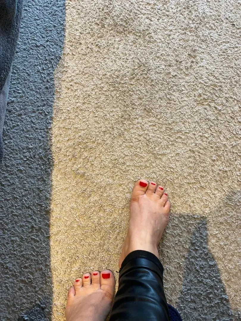 Leak & nude 2 — Pieds18-