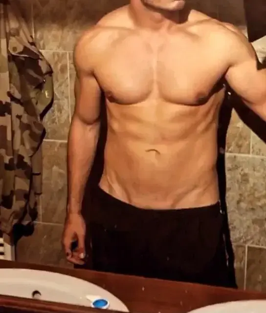 Leak & nude 1 — Sexysoldier