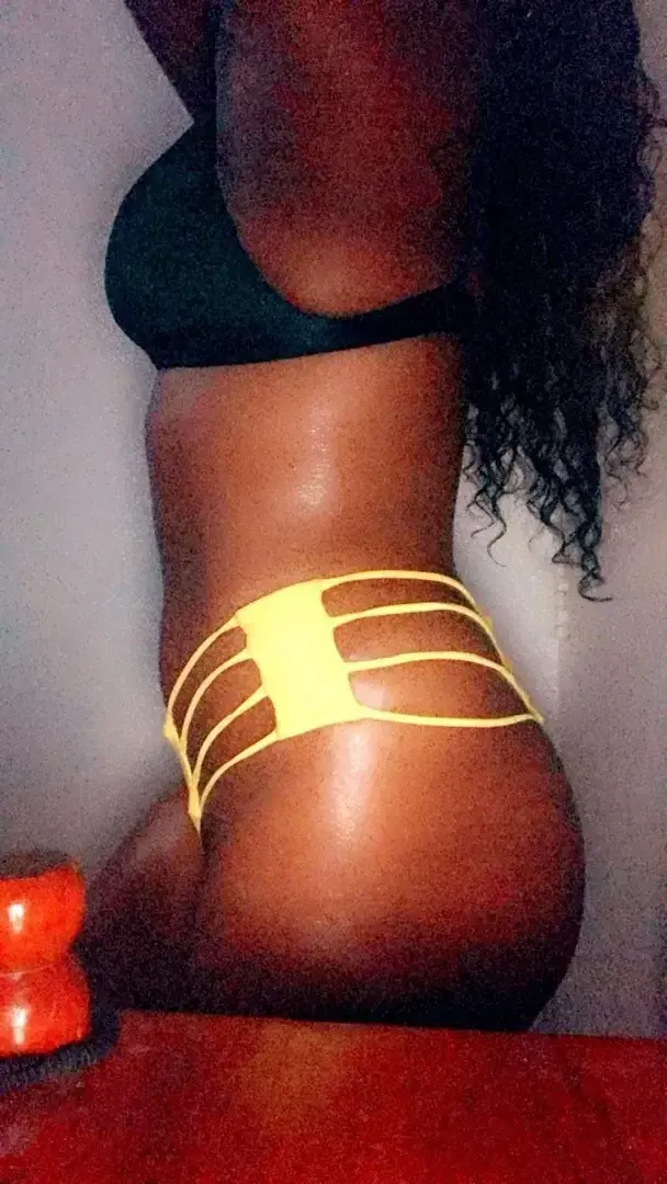 Leak & nude 1 — Naila-h