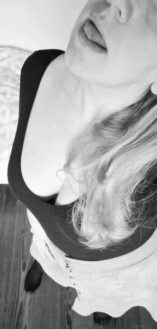 Leak & nude 3 — Sexymum69