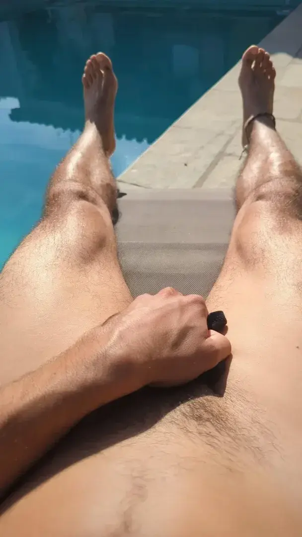 Leak & nude 1 — Flov