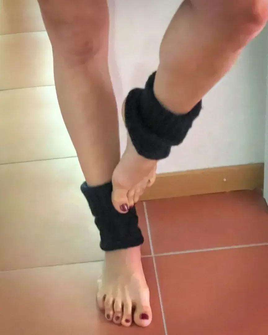 Leak & nude 1 — Sexy_pieds_pour_toi