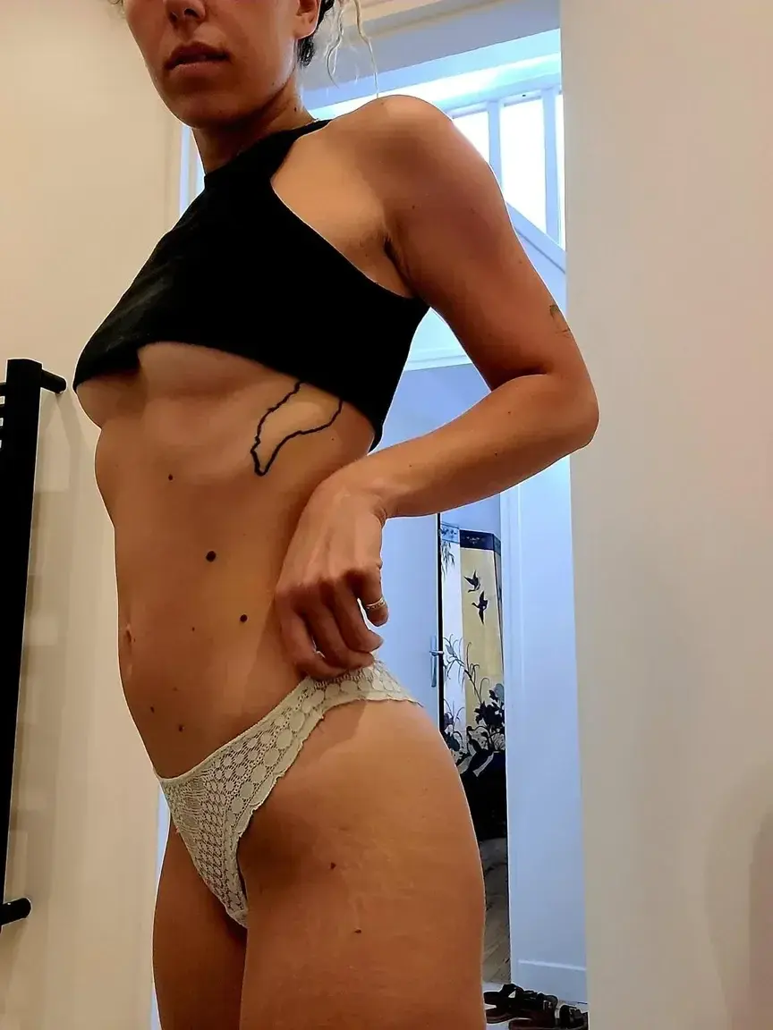 Leak & nude 1 — Insulaire17