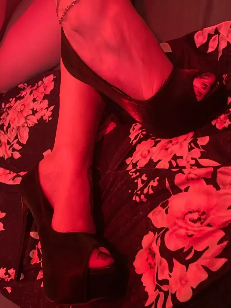 Leak & nude 2 — Littlefeet15