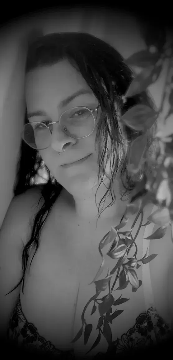 Leak & nude 2 — Lyssyrys