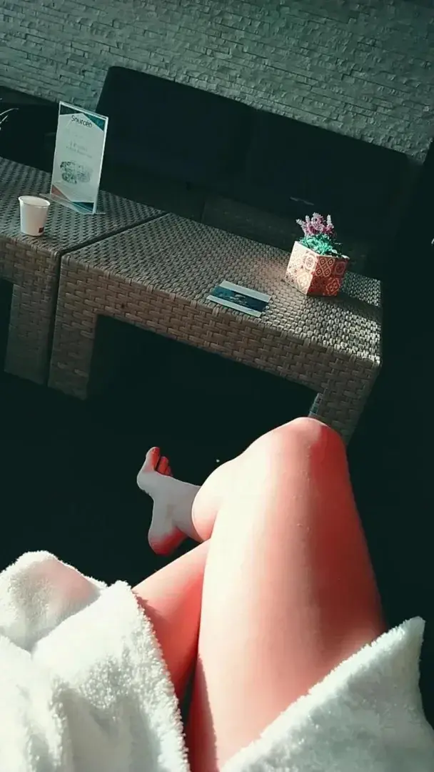 Leak & nude 2 — Footloose69