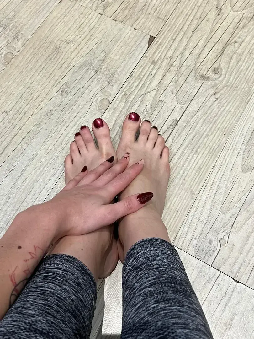 Leak & nude 9 — Footloose69