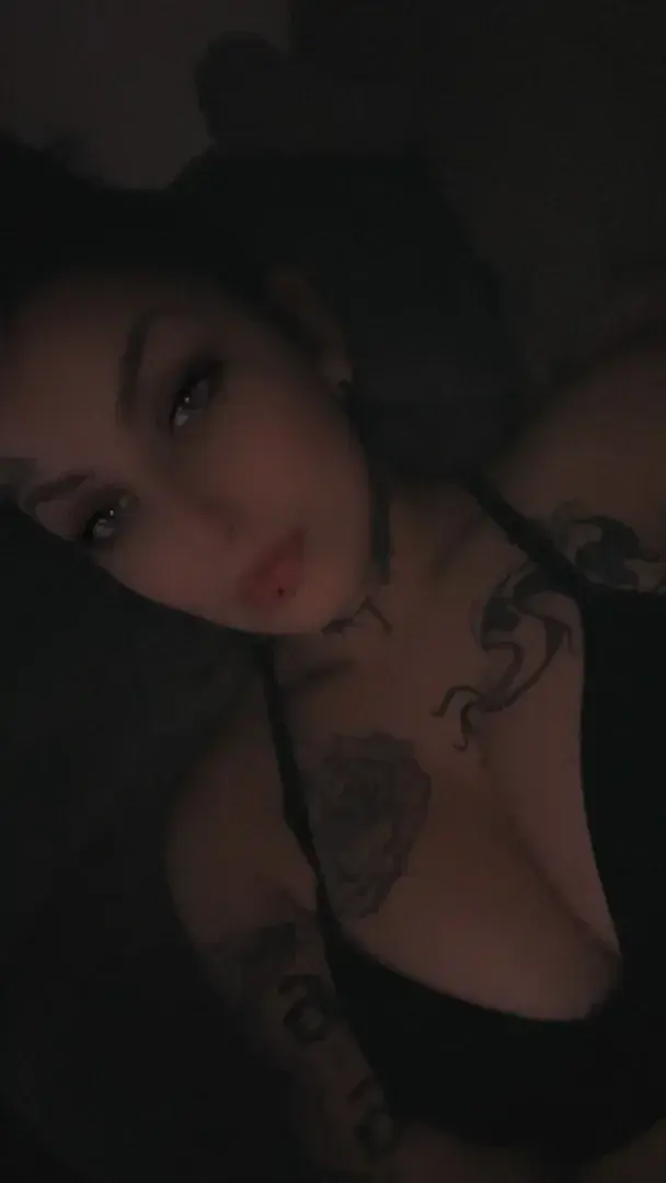 Leak & nude MYM — Tattoogirlyy666 : « Insomnie » (MYM)