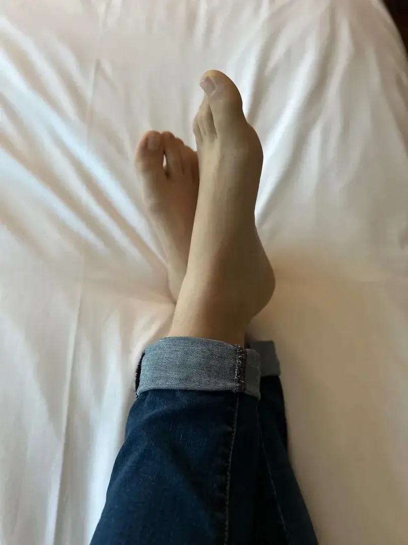 Leak & nude 1 — Feetboubi