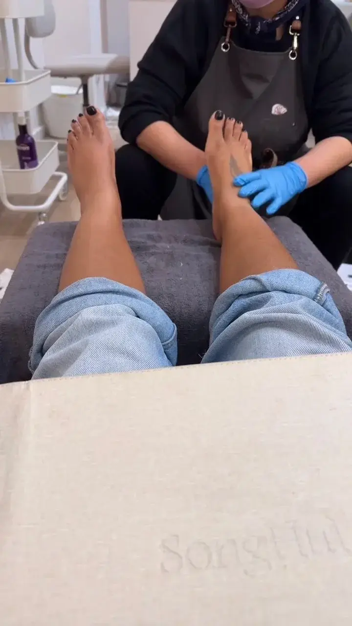 Leak & nude 5 — Baddiesonfeet