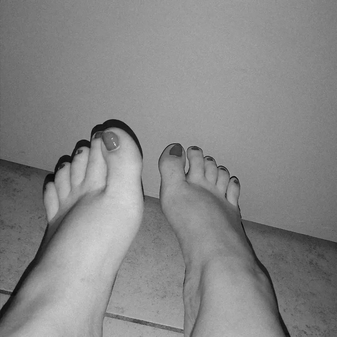 Leak & nude 1 — Marie_pieds13