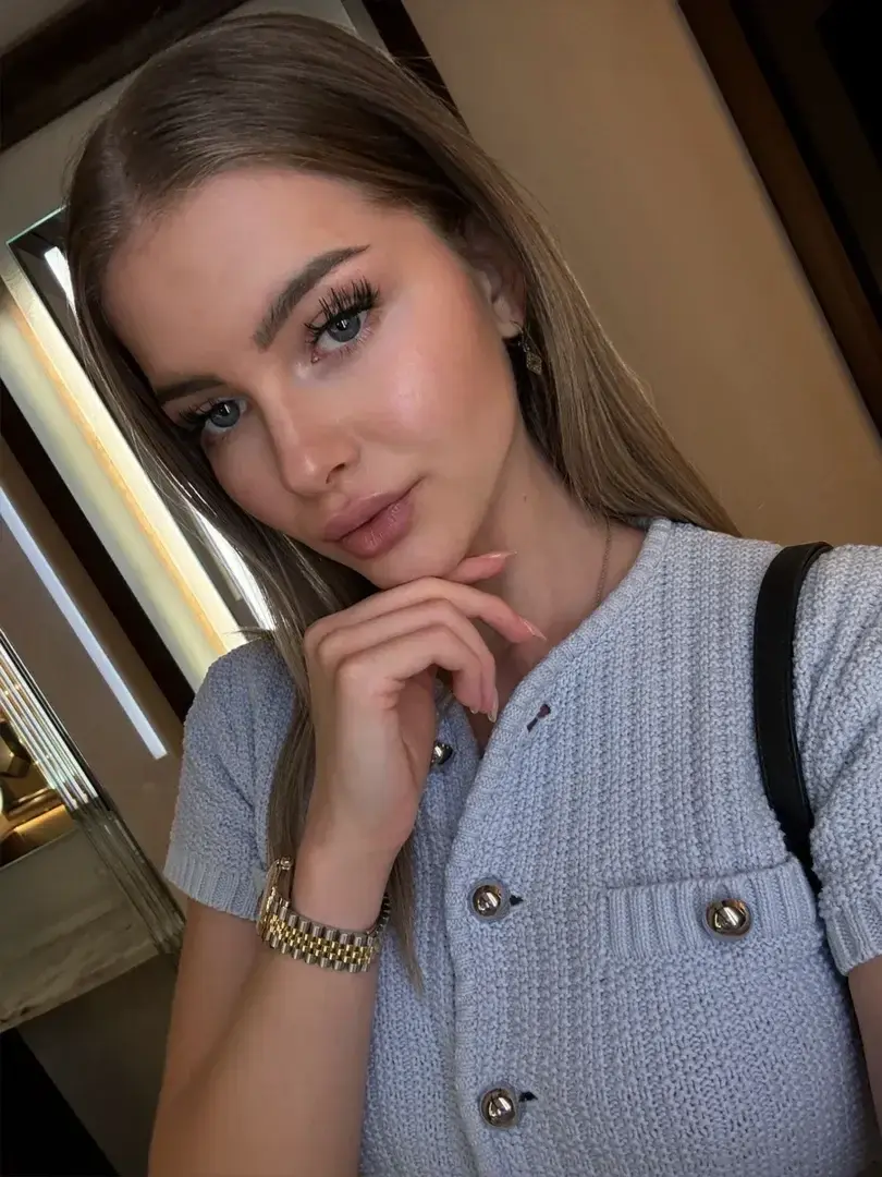 Do you think I'm hot and sexy? 😇