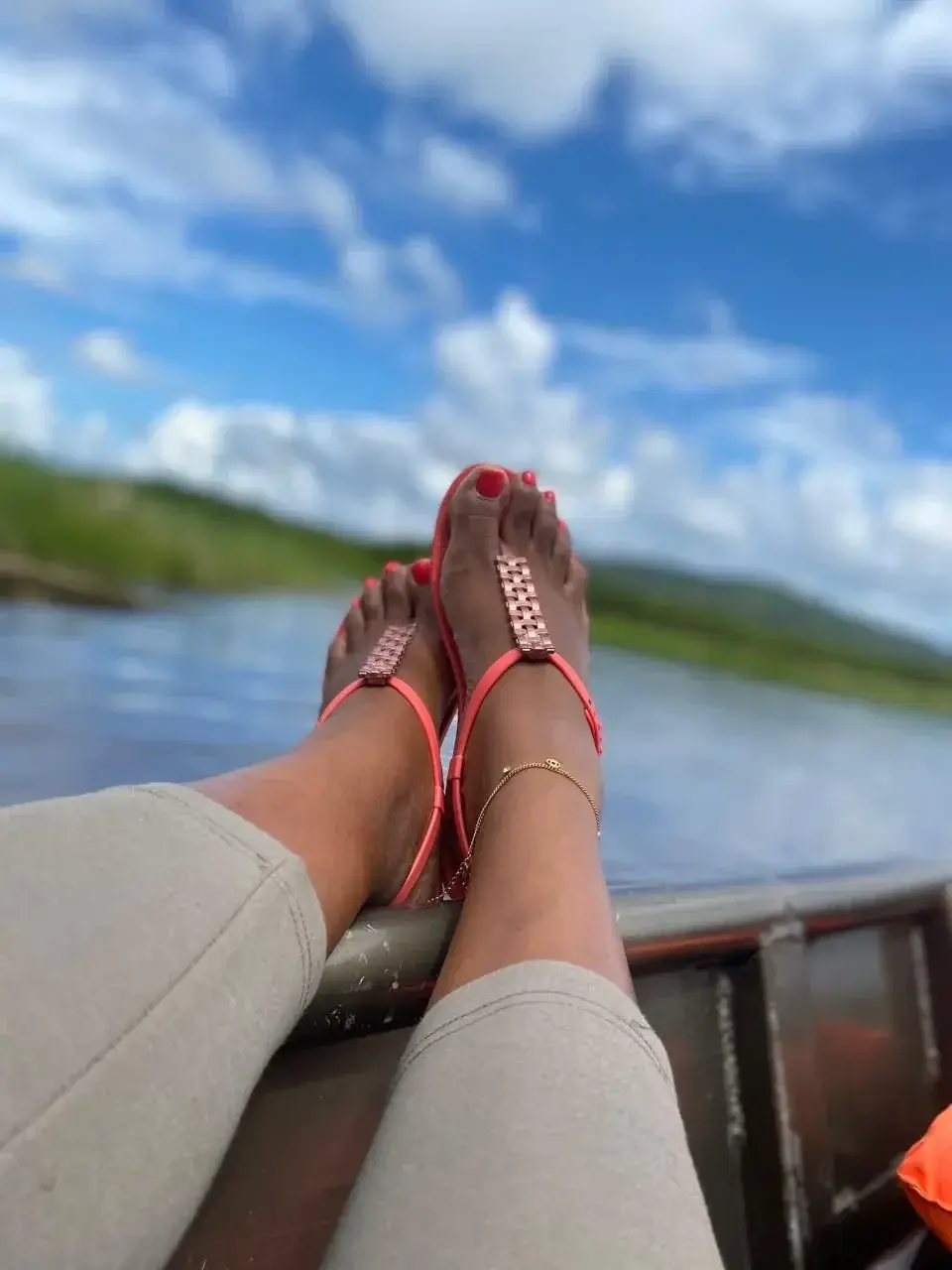 Leak & nude MYM — Jadali : « Un air de vacances » (MYM)