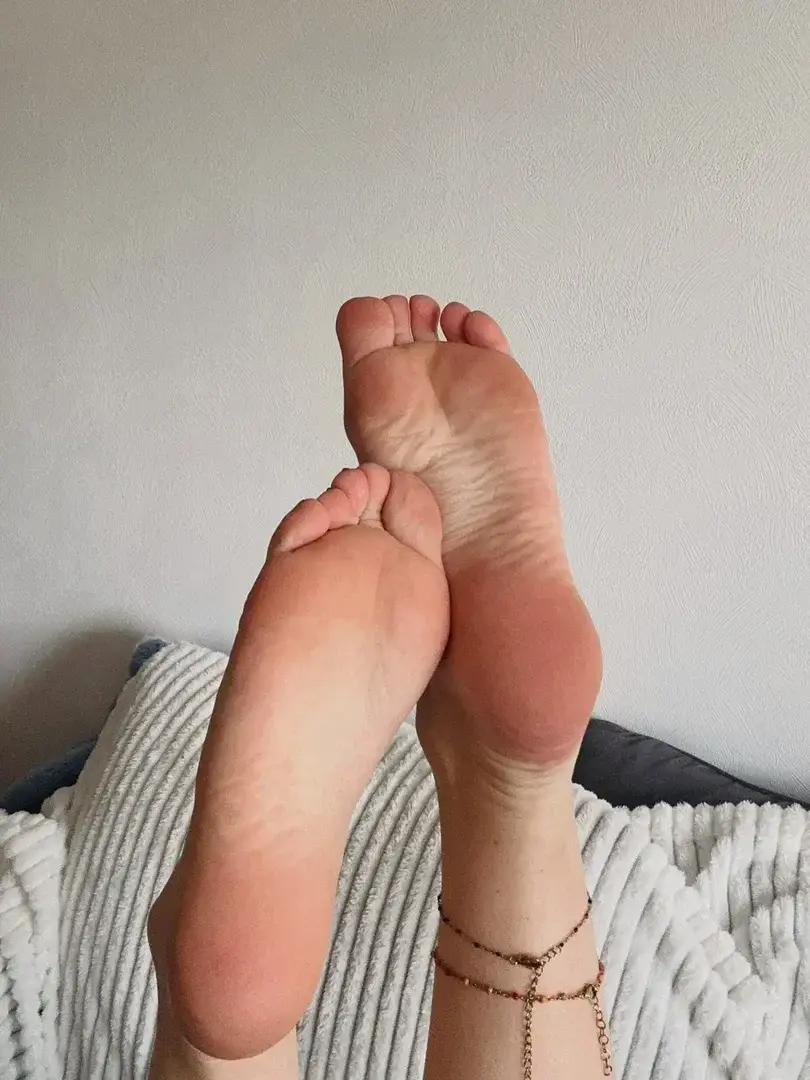 Leak & nude 2 — Sexypetitpieds_