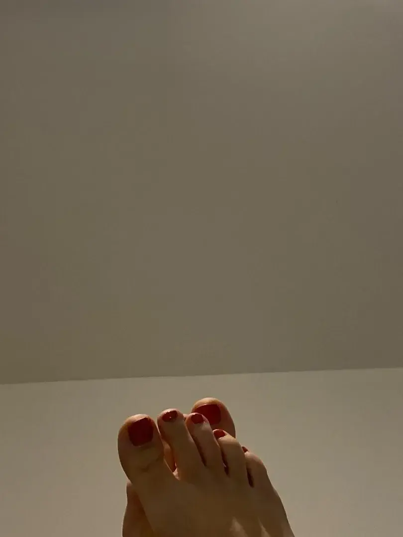 Leak & nude 1 — Pieds_douxx_
