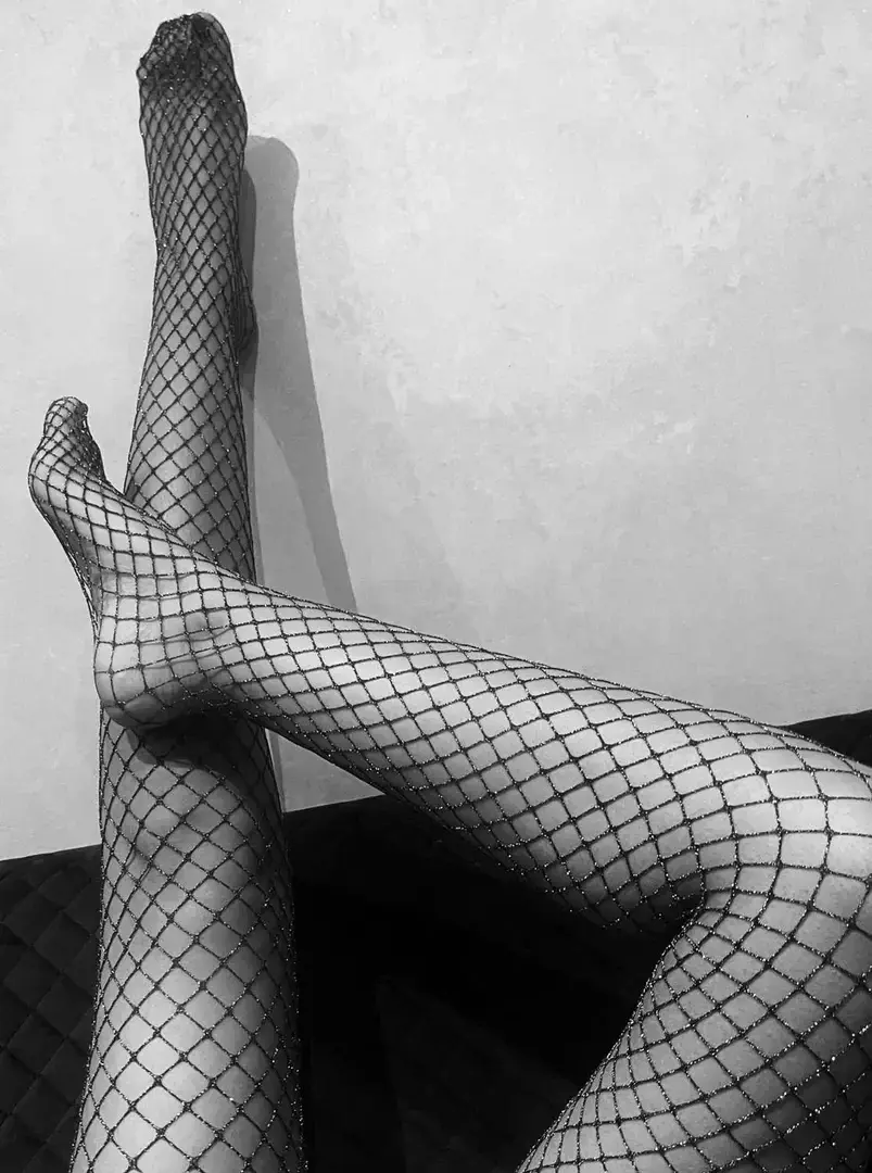 Leak & nude 7 — Feetbysissy
