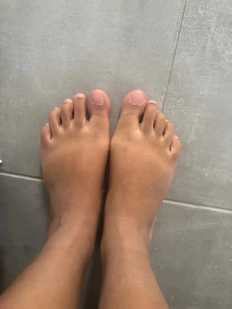 Leak & nude 1 — Lespiedsreunionnaise