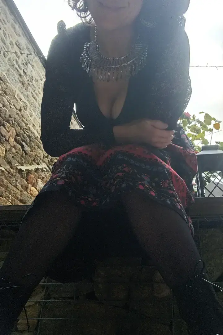 Leak & nude MYM — Profsexy : « Tenue du jour avec un style qui change » (MYM)