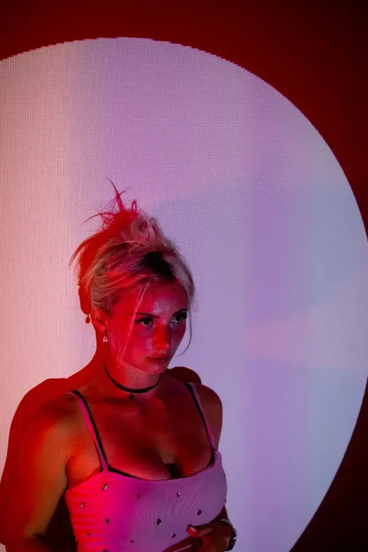Leak & nude 1 — Delika