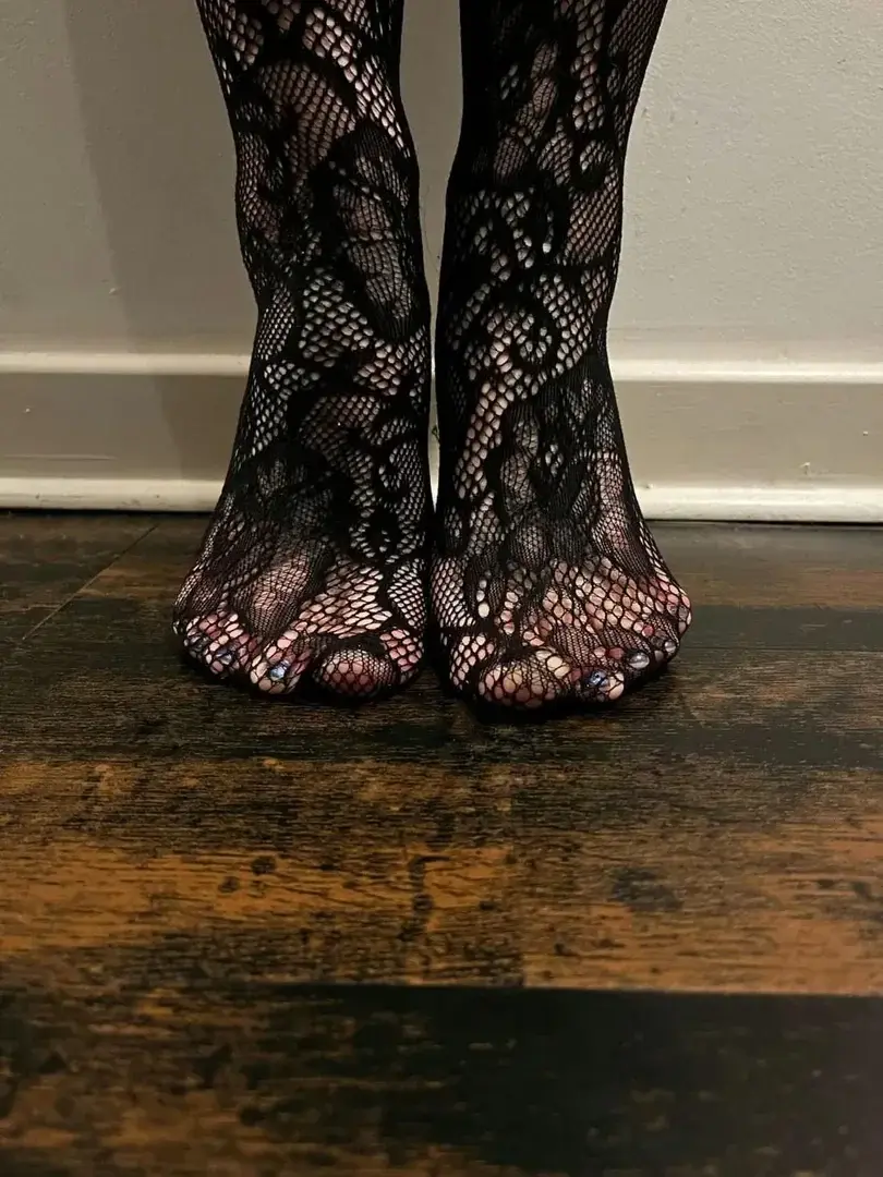 Leak & nude 3 — Victoria_footjob