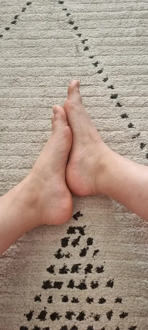 Leak & nude 2 — Petitspiedscalins