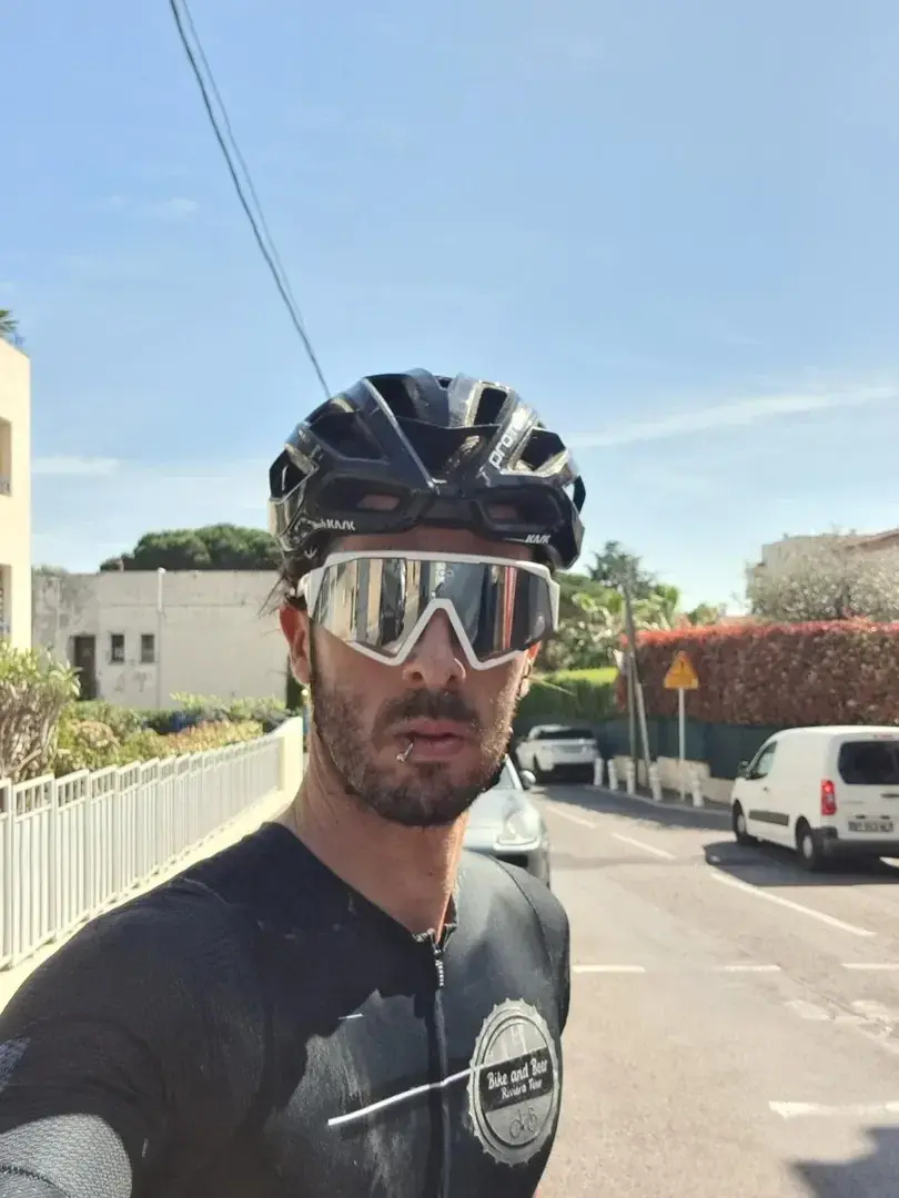 Leak & nude 4 — Le_cycliste