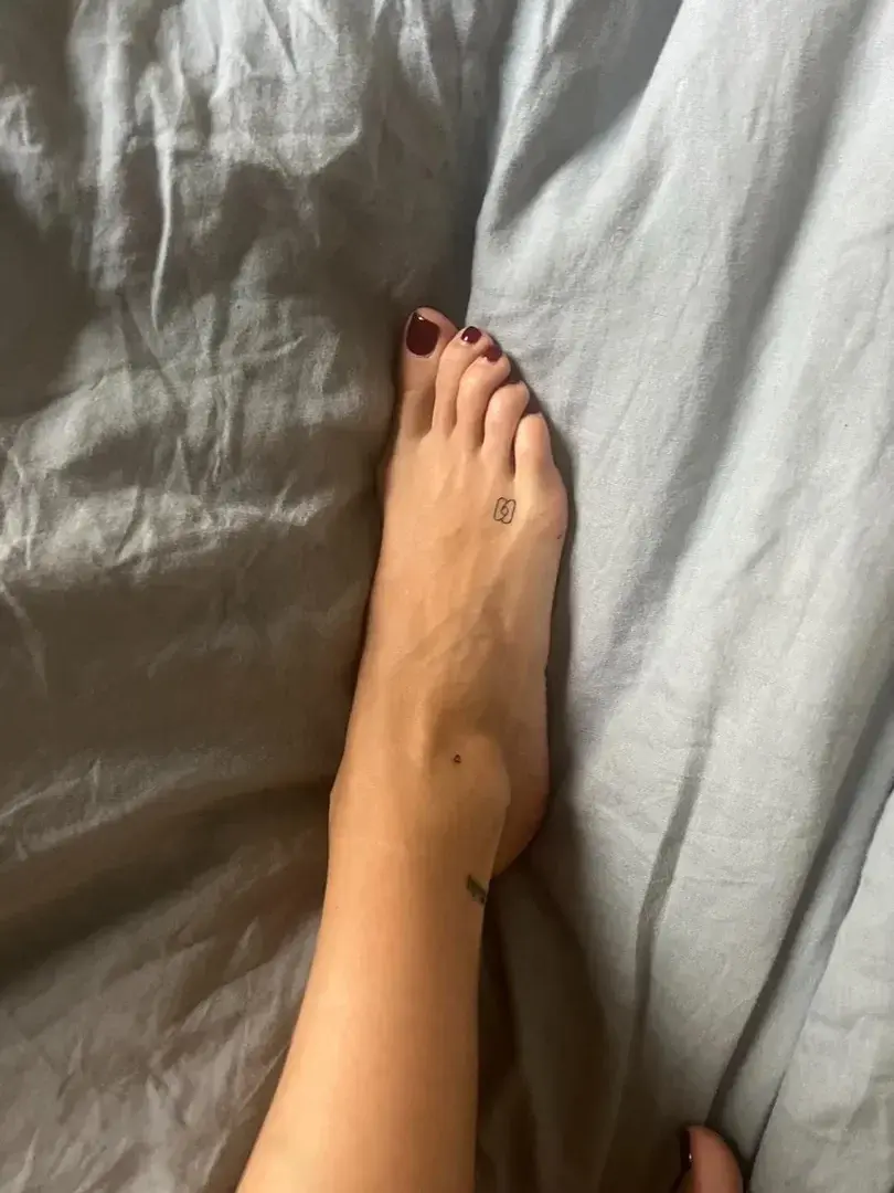 Leak & nude 1 — Vickytattoofeet
