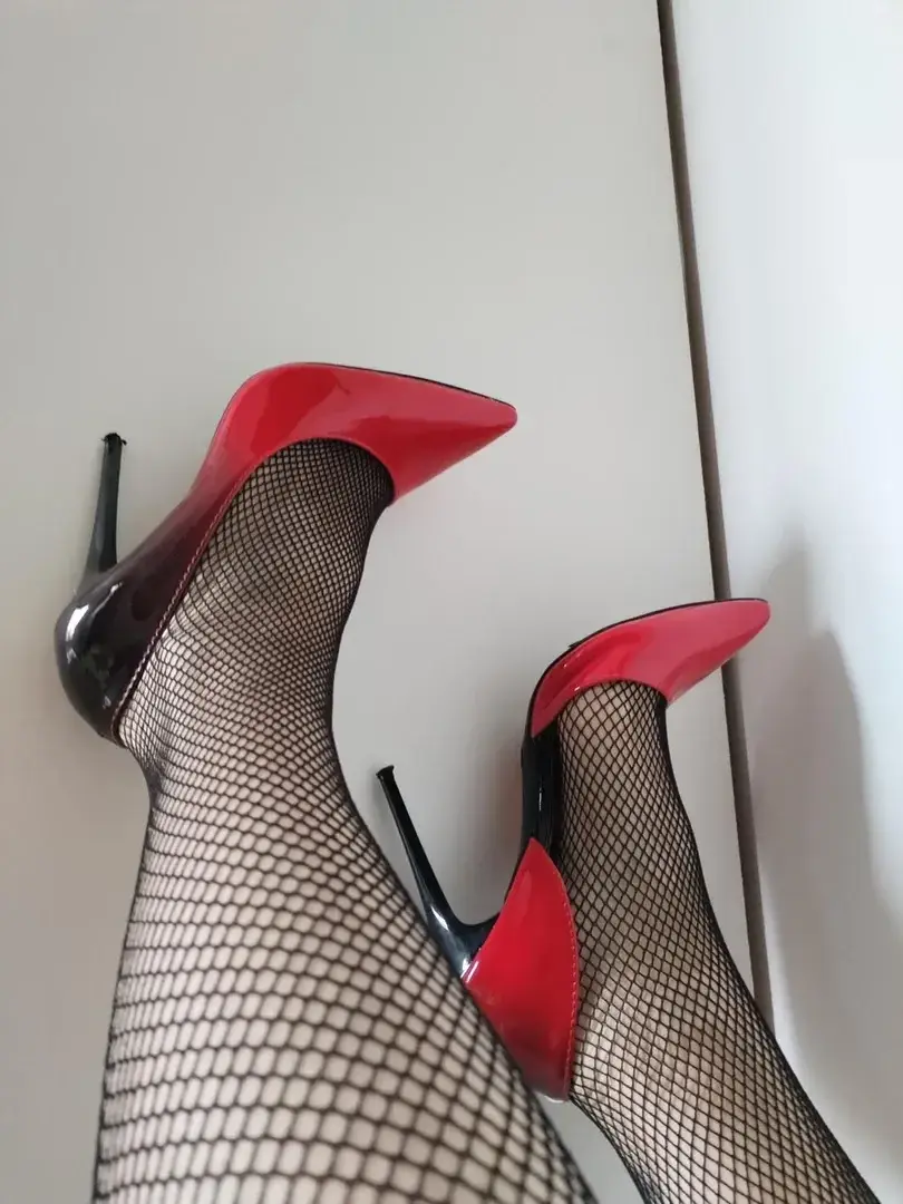 Leak & nude 5 — Mespiedspourtoi__