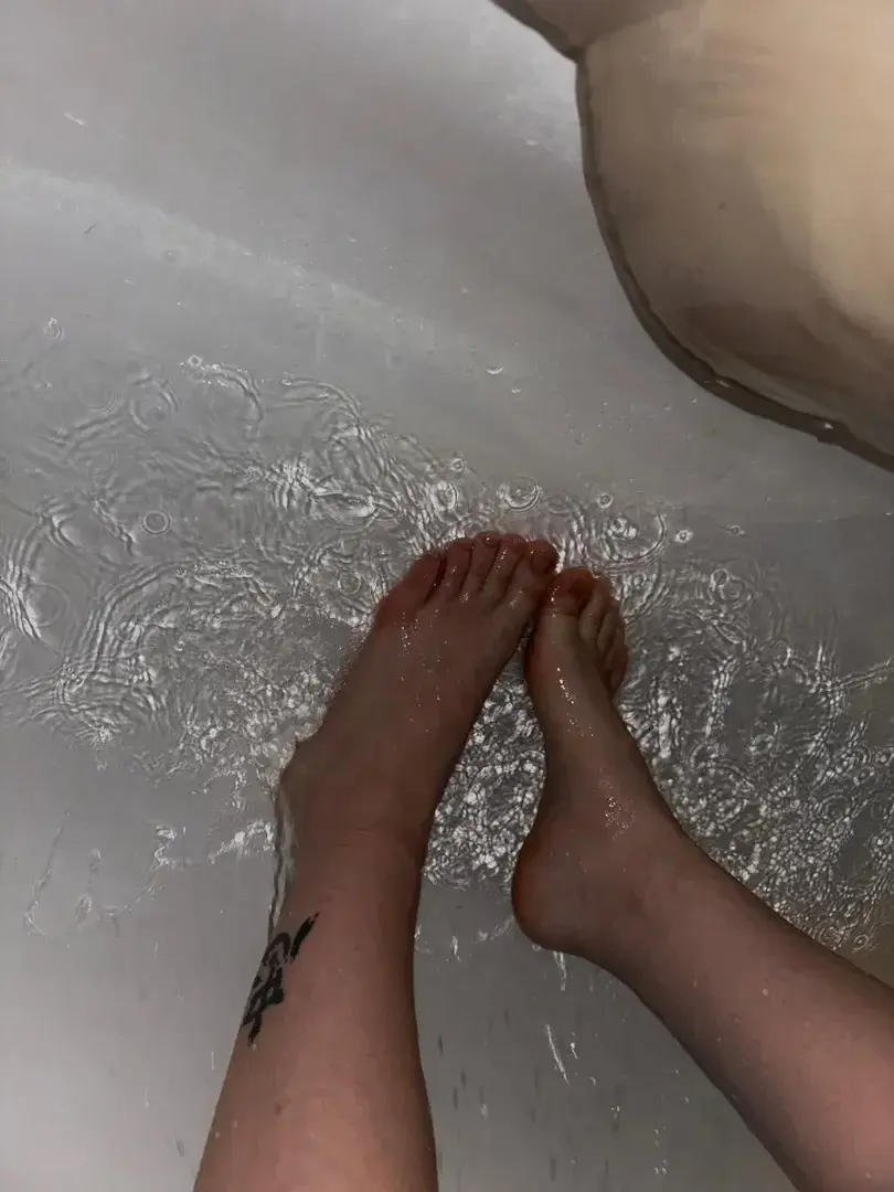 Leak & nude 2 — Persephonefeet25