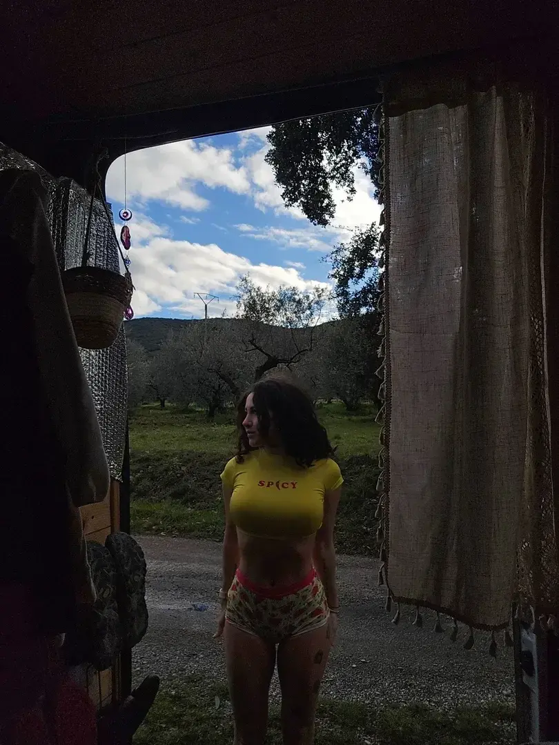 Leak & nude MYM — Marie_b0dy : « 😊🍃 » (MYM)