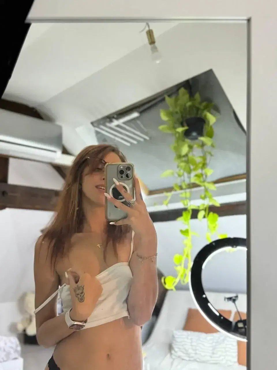 Abo gratuit sans code, tu viens discuter ? 😚